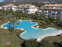 1 DE LAS DOS PISCINAS